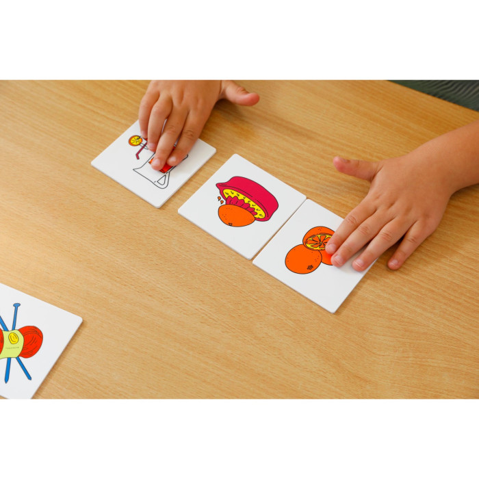 Jeu Éducatif Resulta - Développement des Compétences Linguistiques et Logiques