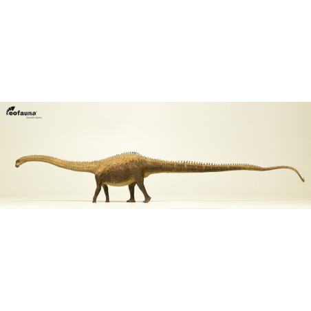 Figurine Diplodocus EoFauna : Un Géant du Jurassique dans Votre Collection