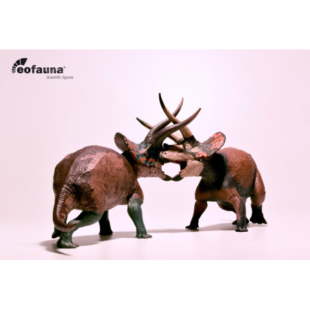 Figurine Triceratops sp. Eofauna : Un Prédateur Apex du Crétacé dans Votre Collection