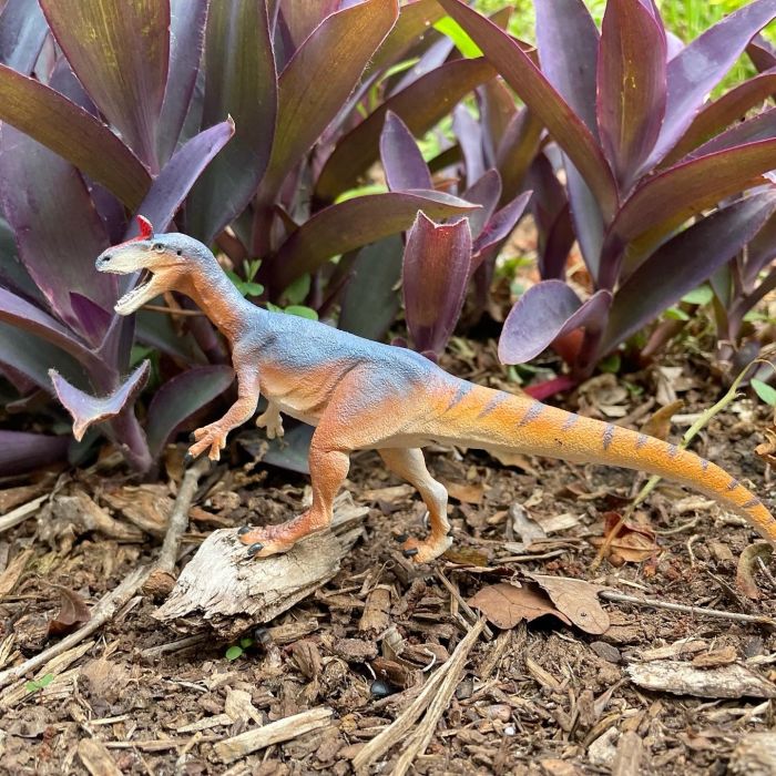Figurine Cryolophosaurus Safari Ltd - Immersion Préhistorique avec le Dinosaure du Jurassique