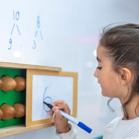 Oeufs à compter - Jeu Éducatif de Comptage et d'Arithmétique