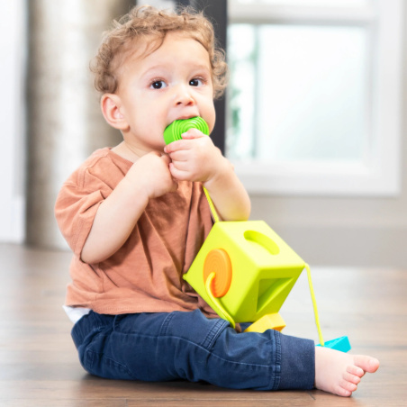 OombeeCube - Jouet d'Éveil et d'Encastrement pour Bébés | Fat Brain Toys