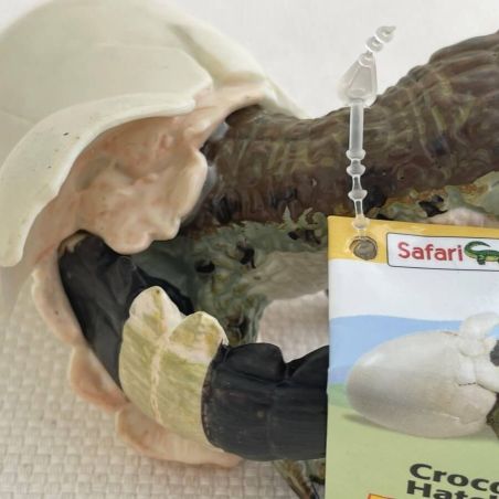 Figurine Crocodile naissant Safari Ltd | Scène de naissance détaillée