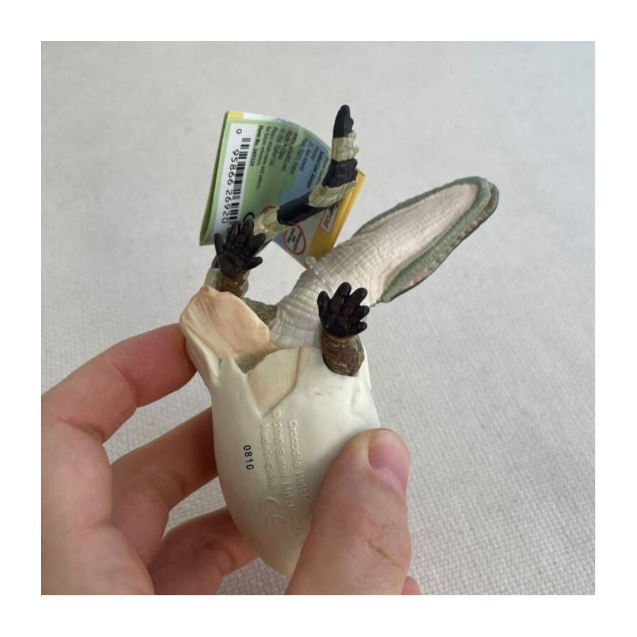 Figurine Crocodile naissant Safari Ltd | Scène de naissance détaillée