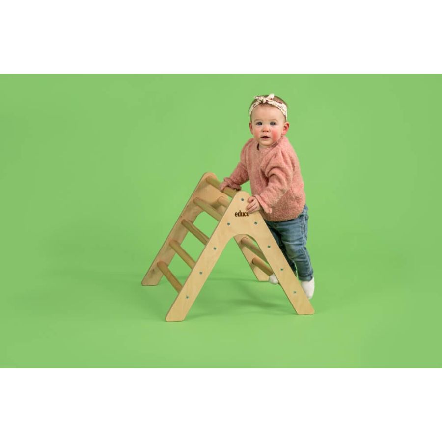 Triangle de Pikler en Bois Naturel – Stimulez la Motricité des Enfants