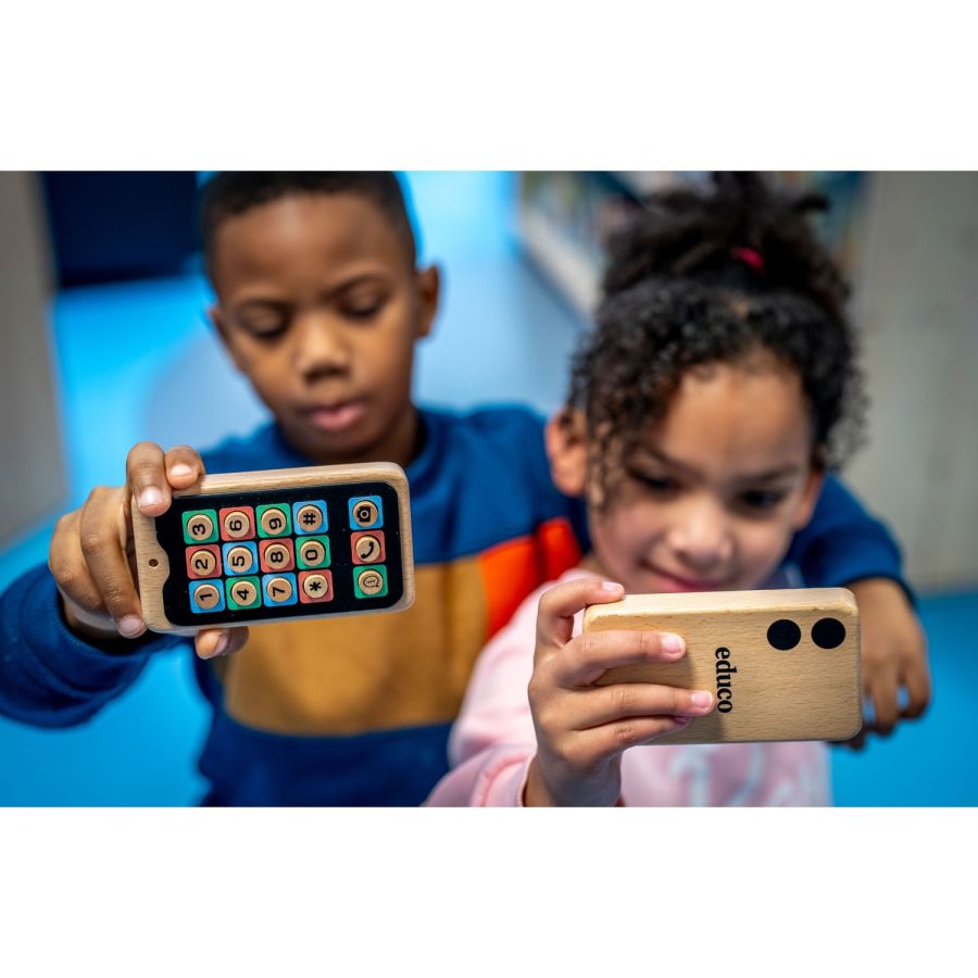 Set de Téléphones Portables en Bois – Jouet d’Imitation Moderne