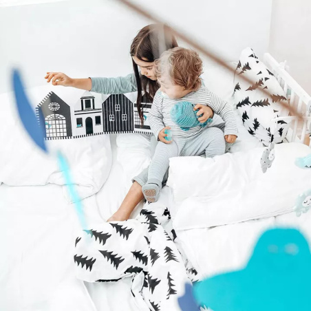 Livre noir et blanc bébé "Neko's House" | Livre contrasté pour tummy time | lesminis.fr