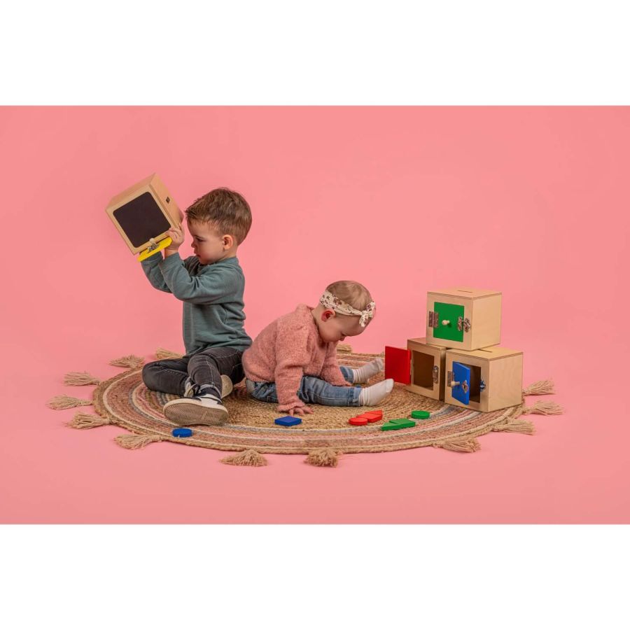 Lot de 4 Boîtes à Serrures Educo - Motricité fine, Loquets & Formes | Les Minis