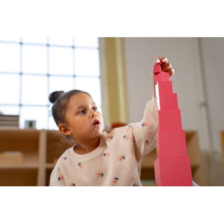 Tour Rose Montessori de Nienhuis : Éducation Sensorielle et Mathématique pour Enfants