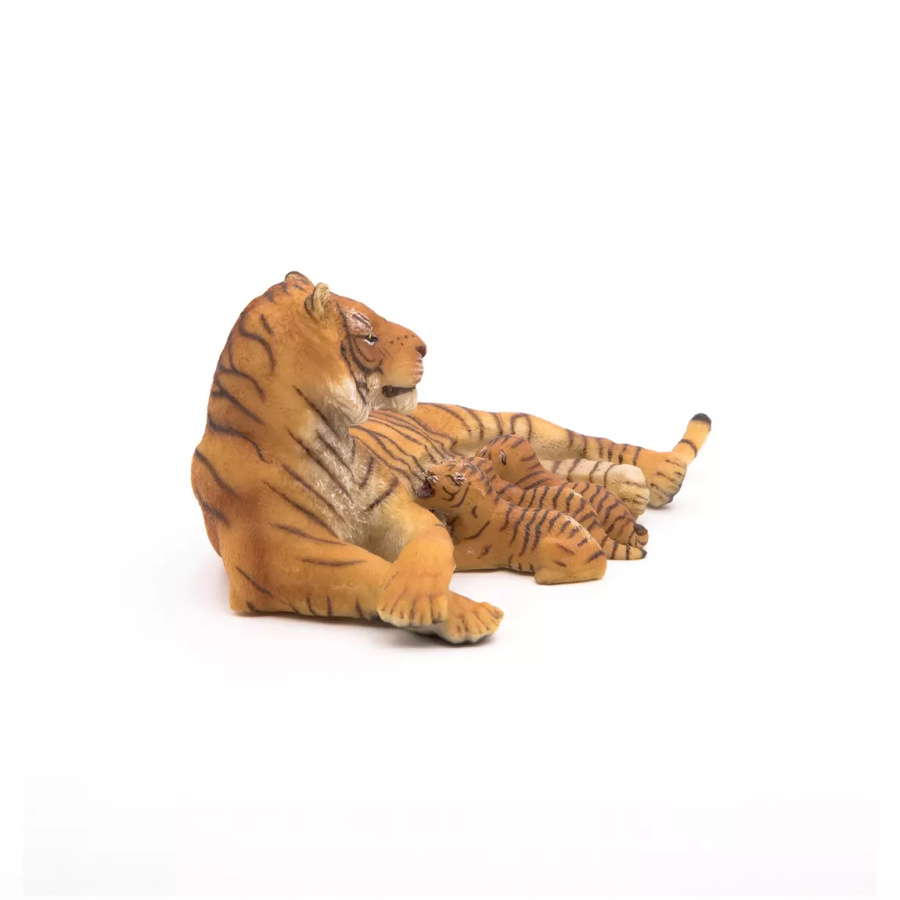 Tigresse Allaitant Figurine Papo 50156 | Félin Maternel