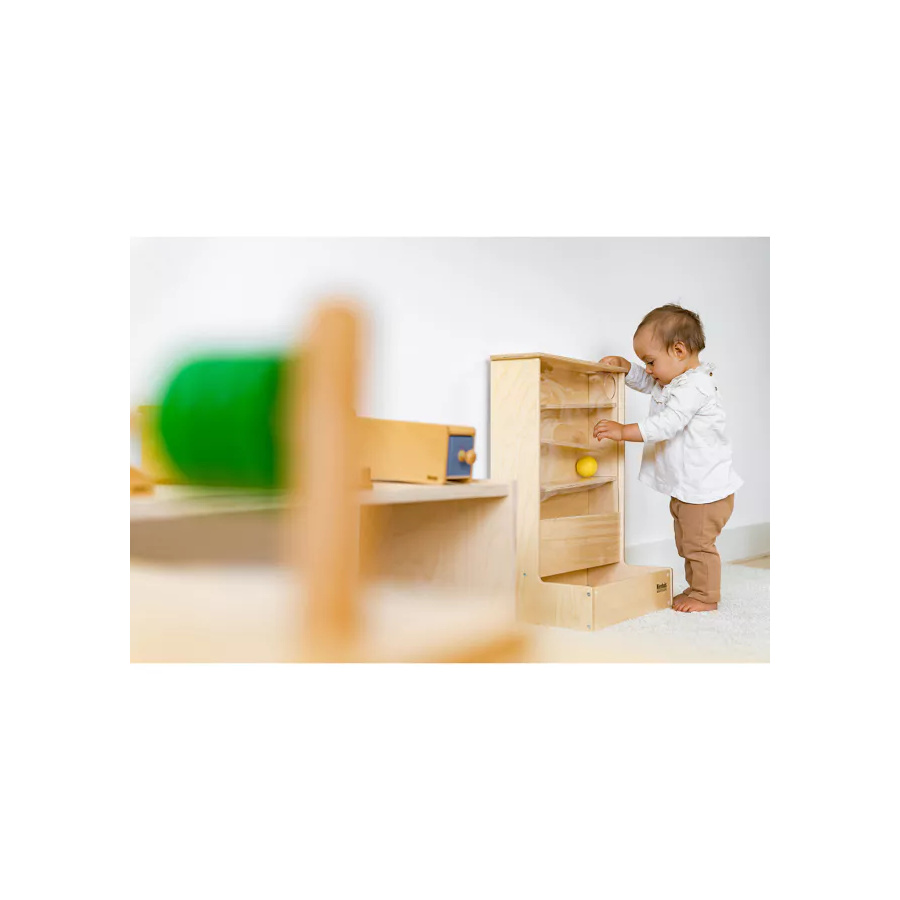 Balle Tracker Montessori AMI - Suivi Visuel Descente Balle Nienhuis