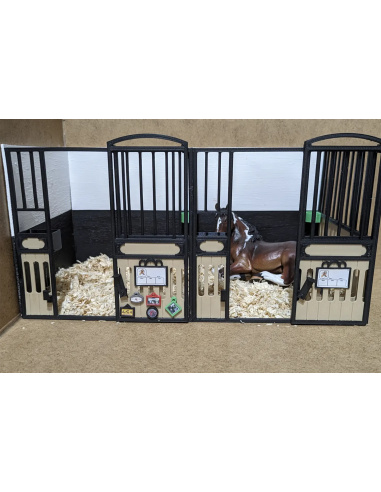 Kit de Démarrage Écurie Miniature Noir - Complet avec Aire de Pansage - LesMinis