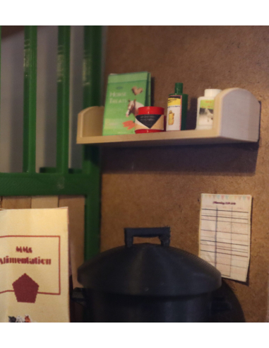 Étagère avec Produits de Soin et Friandises pour Figurines de Chevaux - LesMinis
