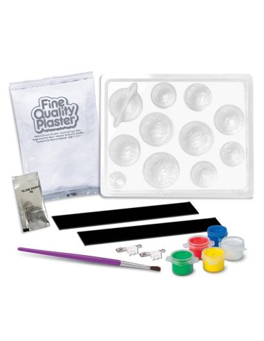 Kit moulage planètes Système solaire 4M – aimants et badges à peindre