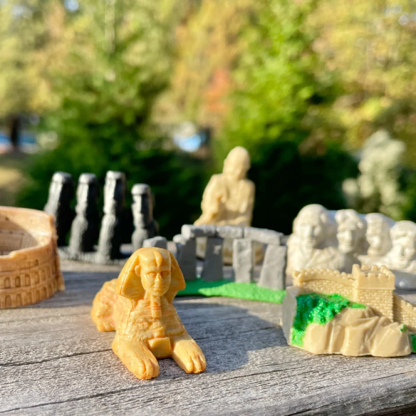 Tube Monuments du monde 1 – 7 figurines Safari Ltd 678204