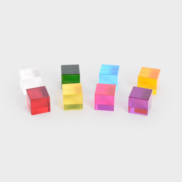 Cubes de perception TickiT, 8 cubes acrylique colorés | LesMinis