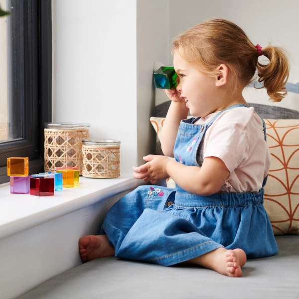 Cubes de perception TickiT, 8 cubes acrylique colorés | LesMinis