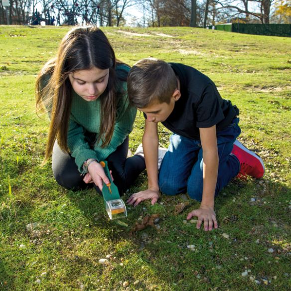 Attrape-Insectes avec Loupe – Exploration et Observation pour Enfants