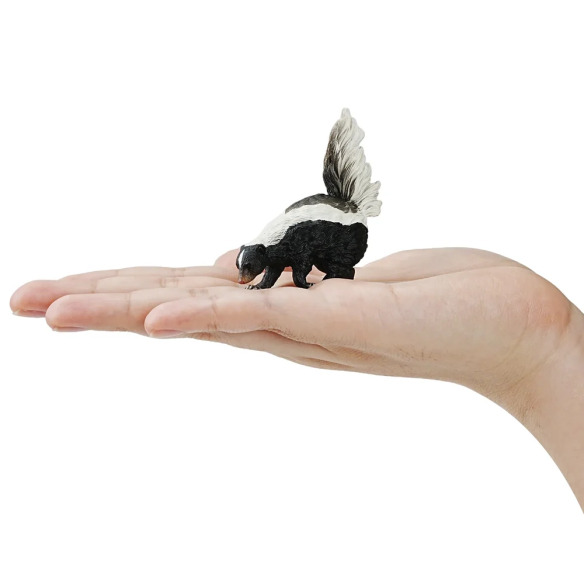 Figurine mouffette rayée ToyMany | Queue dressée, réaliste