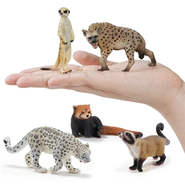 Coffret 12 figurines carnivores ToyMany | Panda roux, lycaon