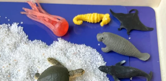 3 jouets d'animaux marins des grands fonds