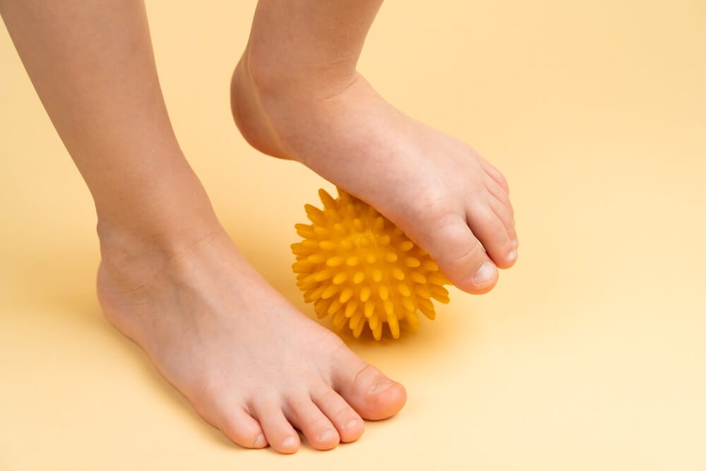 balle picot hérisson massage, reeduction sensorielle